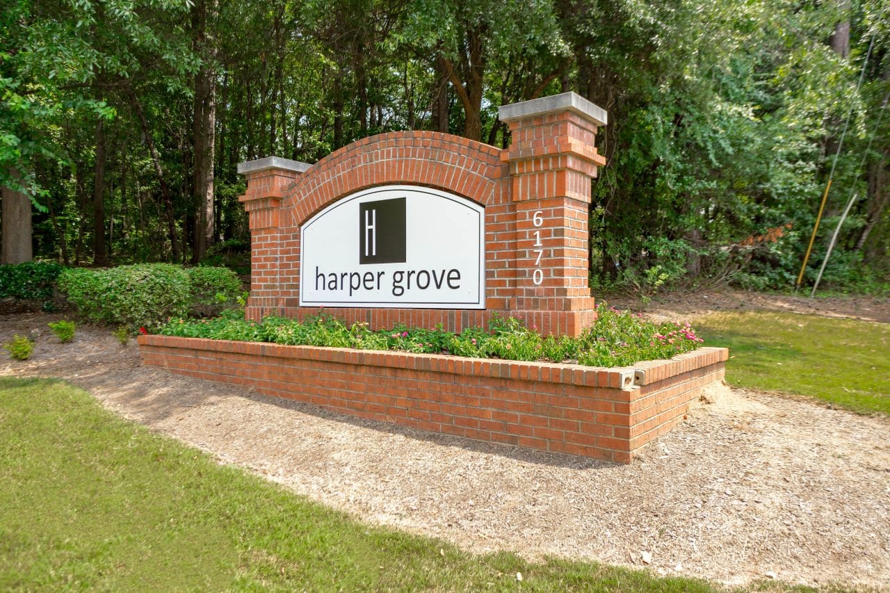 harpergrove---monumentsign